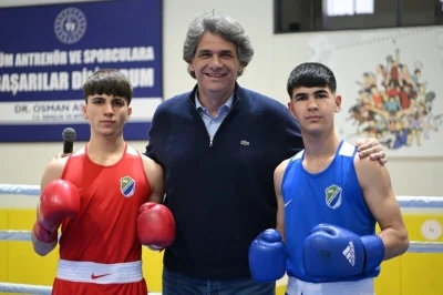 Kartepe&rsquo;de d&uuml;zenlenen İller Arası Yıldızlar Ferdi Boks Turnuvası sona erdi
