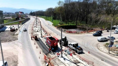 Kartepe Tramvay Hattı&rsquo;nda duraklar kurulmaya başlandı
