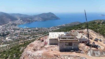 Kaş&rsquo;ın i&ccedil;me suyu altyapısı g&uuml;&ccedil;lendiriliyor
