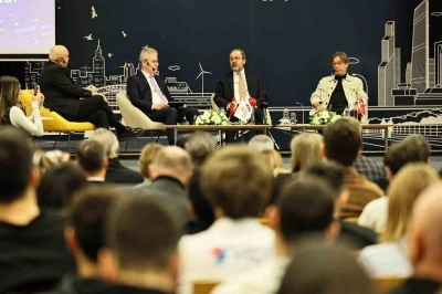 Kasapoğlu: "T&uuml;rkiye&rsquo;de &ccedil;ok g&uuml;&ccedil;l&uuml; bir spor tesisi alt yapısı var"
