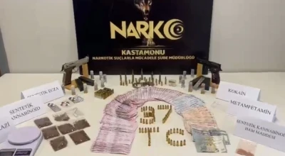 Kastamonu&rsquo;da 23 adrese uyuşturucu operasyonu: 20 g&ouml;zaltı
