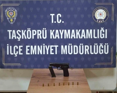 Kastamonu’da 3 adet tabanca ele geçirildi: 3 şüpheli hakkında işlem başlatıldı
