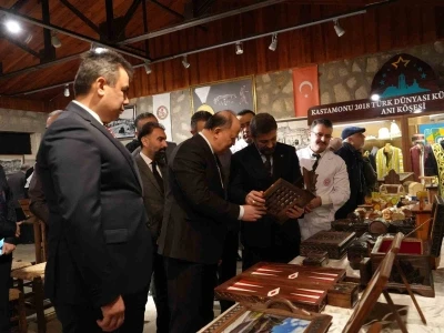 Kastamonu&rsquo;da ahşap sanatıyla yapılan &uuml;r&uuml;nlere yoğun ilgi
