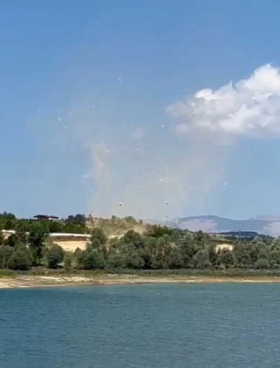 Kastamonu’da baraj kenarında hortum çıktı
