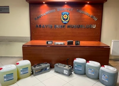 Kastamonu&rsquo;da iş makinesinden hırsızlık yapan 2 ş&uuml;pheli yakalandı
