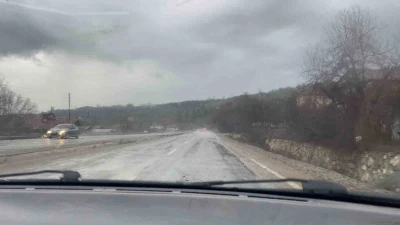 Kastamonu&rsquo;da sağanak yağış s&uuml;r&uuml;c&uuml;lere zor anlar yaşattı
