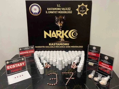 Kastamonu’da uyuşturucu maddeyle yakalanan 2 kişi tutuklandı
