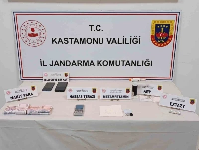 Kastamonu&rsquo;da uyuşturucu operasyonlarında 5 ş&uuml;pheli g&ouml;zaltına alındı
