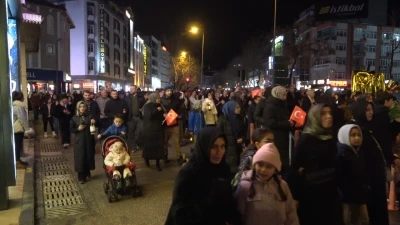 Kastamonu&rsquo;da y&uuml;zlerce vatandaş Ramazan&rsquo;ı dualarla karşıladı
