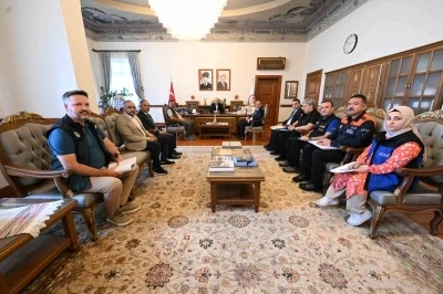 Kastamonu i&ccedil;in kuvvetli sağanak uyarısı: Alınan tedbirler i&ccedil;in toplantı yapıldı
