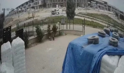 Kavşakta takla attıran kaza ucuz atlatıldı
