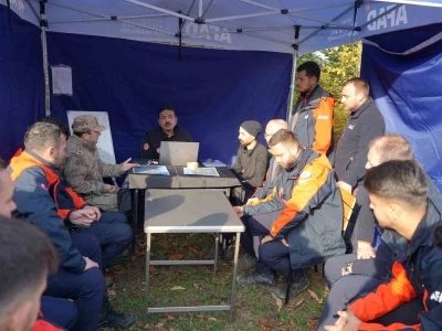 Kayıp anne ve oğlunu arama çalışmaları altıncı gününde devam ediyor
