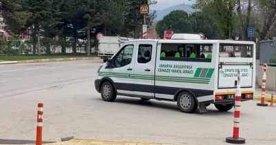 Kayıp olarak aranırken &ouml;l&uuml; bulunan 16 yaşındaki Feyza&rsquo;nın cenazesi ailesine teslim edildi

