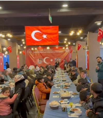 Kaymakam Bulut, yetim ve &ouml;ks&uuml;z &ccedil;ocuklarla iftarda buluştu
