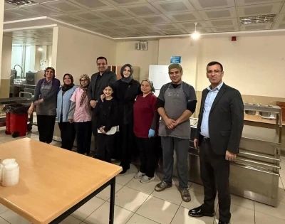 Kaymakam Dalak &ccedil;ğrencilerle birlikte iftar a&ccedil;tı
