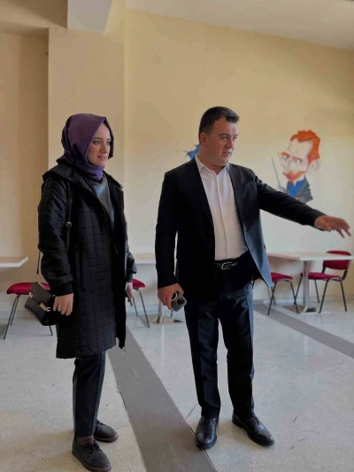 Kaymakam Dertlioğlu’ndan gençlik merkezine ziyaret
