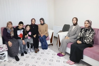 Kaymakam Duman aile ve &ouml;ğrencilerle iftarda
