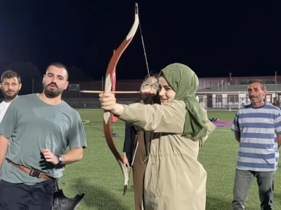 Kaymakam Feyza Nur Kılıç, hedefi 12’den vurdu
