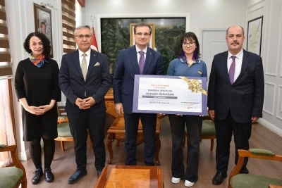 Kaymakam G&uuml;ldoğan T&uuml;rkiye Şampiyonunu ağırladı
