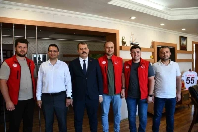 Kaymakam Kaya, son mesai g&uuml;n&uuml;nde vatandaşlarla vedalaştı
