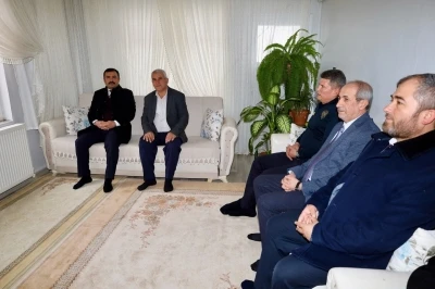 Kaymakam Soysal&rsquo;dan şehit ailelerine ziyaret

