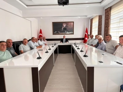 Kaymakam Ünal, muhtarlarla bir araya geldi
