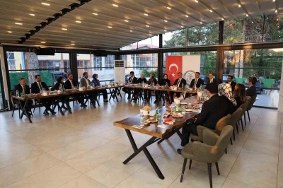 Kaymakamlar i&ccedil;in veda programı d&uuml;zenlendi
