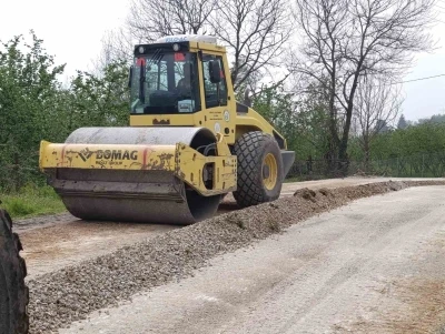 Kaynaşlı&rsquo;da grup yolu yenileniyor

