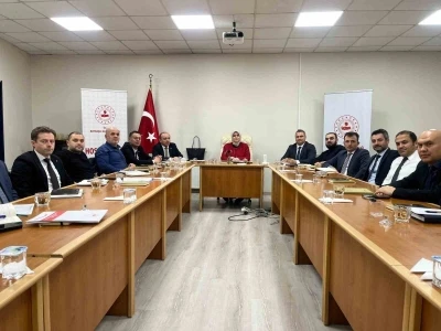 Kaynaşlı&rsquo;da tarım g&uuml;ndemi değerlendirildi
