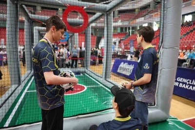 Kayseri B&uuml;y&uuml;kşehir, Drone Soccer T&uuml;rkiye Şampiyonası&rsquo;na ev sahipliği yaptı
