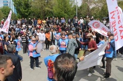 Kayseri&rsquo;de 1 Mayıs halaylarla kutlandı
