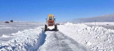 Kayseri&rsquo;de 14 mahalle yolu ulaşıma kapalı
