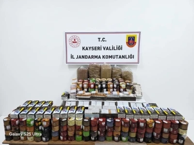 Kayseri&rsquo;de 9 bin 660 adet i&ccedil;i t&uuml;t&uuml;n doldurulmuş makaron ele ge&ccedil;irildi
