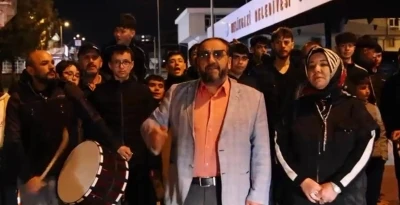 Kayseri&rsquo;de mahalleliden &lsquo;Kabe&rsquo;de Hacılar&rsquo; performansı
