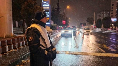 Kayseri&rsquo;de polis ekipleri denetimleri artırdı

