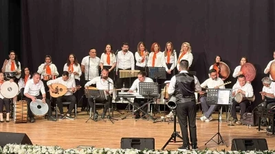 Kayseri&rsquo;de talasemi hastaları ve aileler konserde moral buldu
