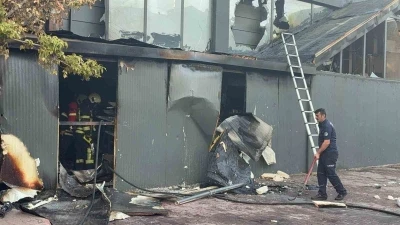 Kayseri’de yangın depoyu küle çevirdi
