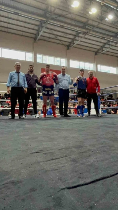Kayseri Muaythai Okul Sporları M&uuml;sabakaları tamamlandı
