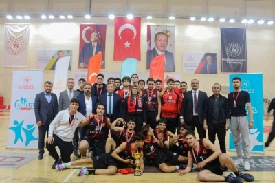 Kayseri Okul Sporları Genç A Erkekler Basketbol İl Birinciliği sona erdi
