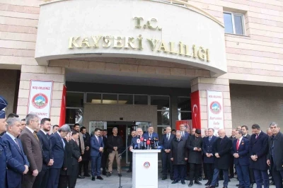 Kayseri protokol&uuml; bayramlaştı
