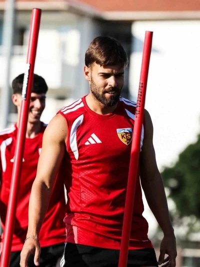 Kayserispor&rsquo;da Cardoso, Onugkha ve Bennaser kadro dışı
