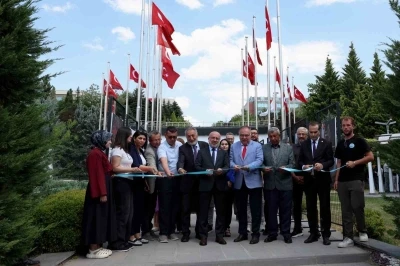 KAY&Uuml;&rsquo;de 15 Temmuz Anma T&ouml;reni ve Fotoğraf Sergisi d&uuml;zenlendi
