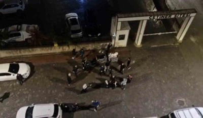 Kaza sonrası &ccedil;ıkan kavga kamerada