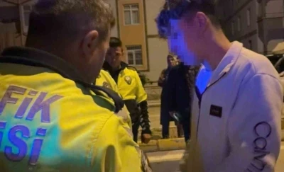 Kaza yapan alkoll&uuml; s&uuml;r&uuml;c&uuml;n&uuml;n ehliyeti daimi olarak iptal edildi
