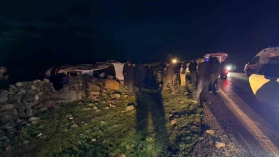Kazada ağır yaralanan gen&ccedil; hayatını kaybetti
