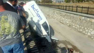 Kazada emniyet kemeri hayat kurtardı
