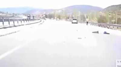 Kazada hayatını kaybeden motosiklet s&uuml;r&uuml;c&uuml;s&uuml;n&uuml;n son g&ouml;r&uuml;nt&uuml;leri ortaya &ccedil;ıktı
