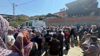 Kazada ölen kuzenler gözyaşlarıyla toprağa verildi
