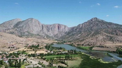 Kazankaya Kanyonu tarihi ve doğal güzellikleriyle meditasyon merkezini andırıyor
