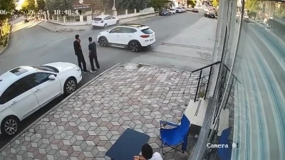 Kazaya sebebiyet veren cip, bir şey olmamış gibi olay yerinden uzaklaştı
